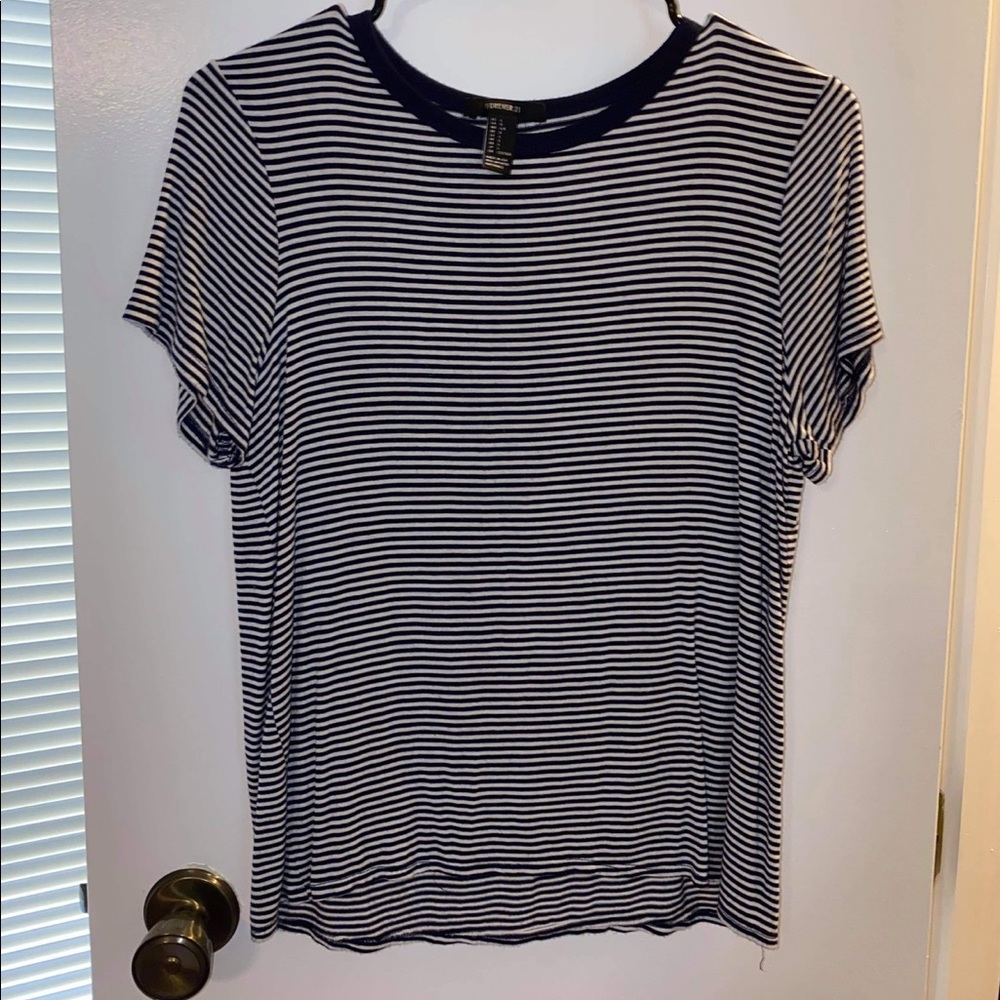 Forever 21 tee